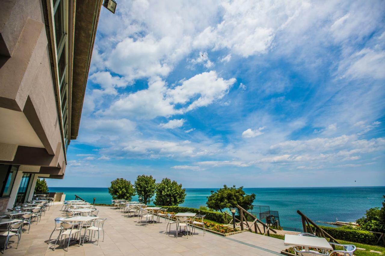 Albergo Capo Est Gabicce Mare Buitenkant foto