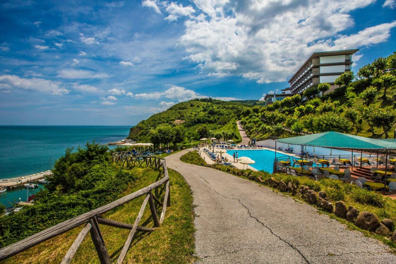 Albergo Capo Est Gabicce Mare Buitenkant foto